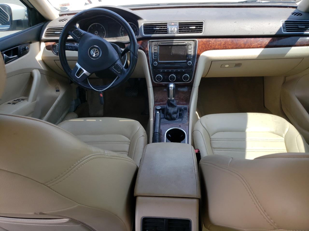 2013 Volkswagen Passat Sel VIN: 1VWCN7A39DC065849 Lot: 62420624