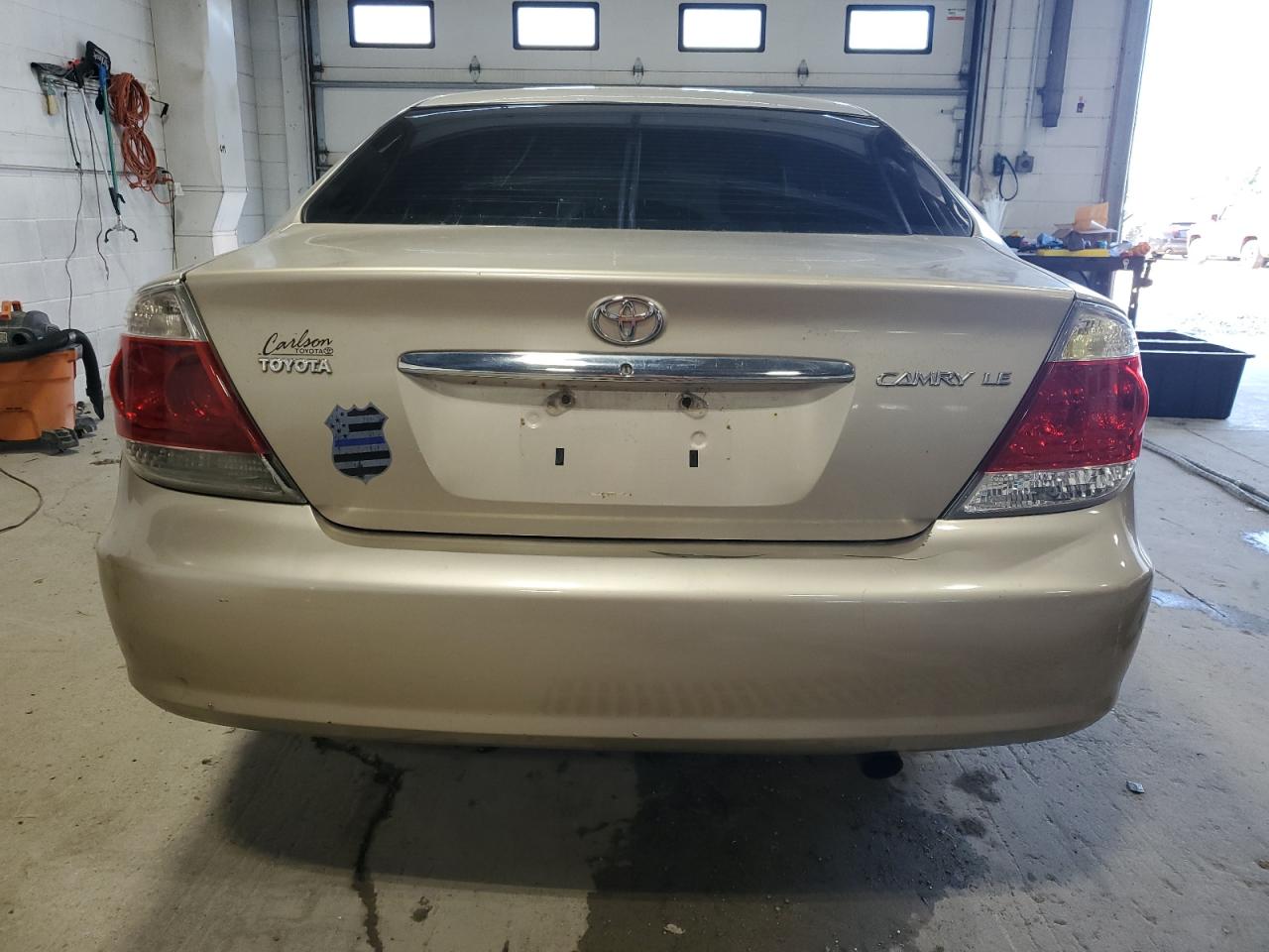 2005 Toyota Camry Le VIN: 4T1BF32K35U607559 Lot: 63121874