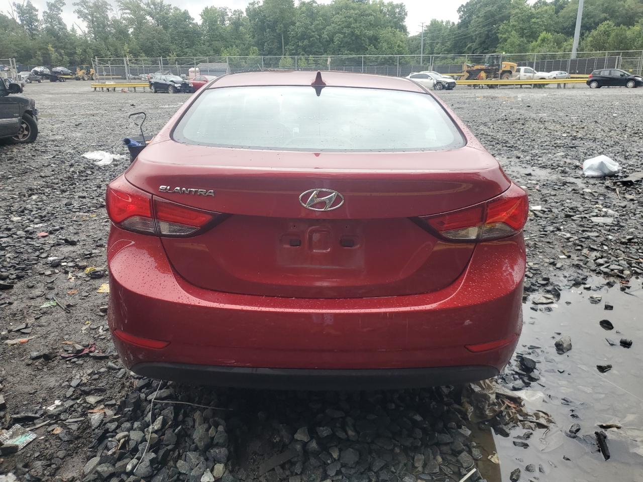 5NPDH4AE1FH558415 2015 Hyundai Elantra Se