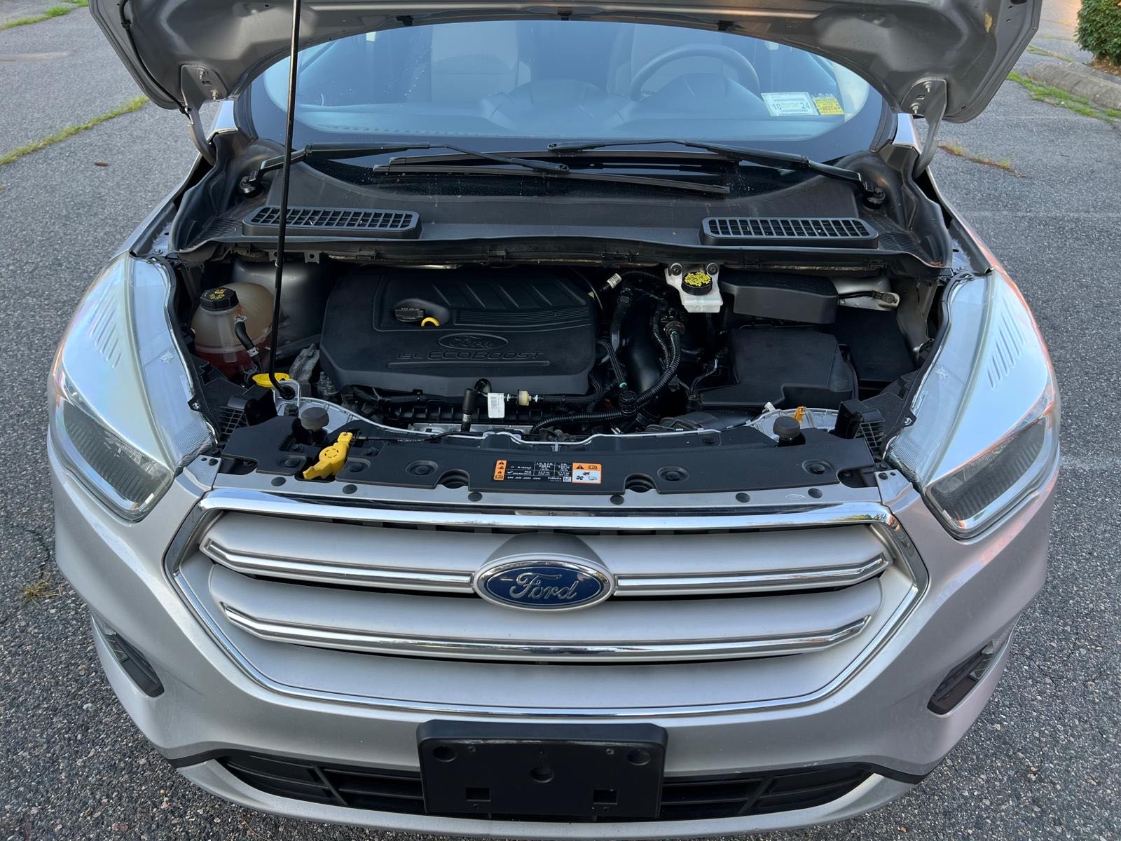 2018 Ford Escape Se vin: 1FMCU9GD7JUA06043