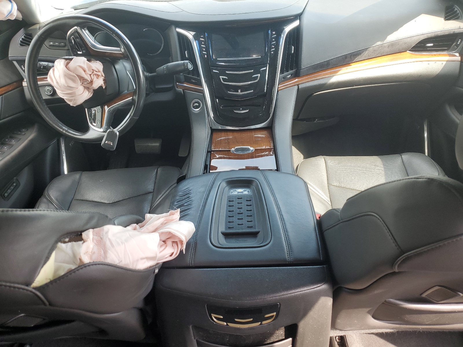 1GYS4BKJ6HR110647 2017 Cadillac Escalade Luxury