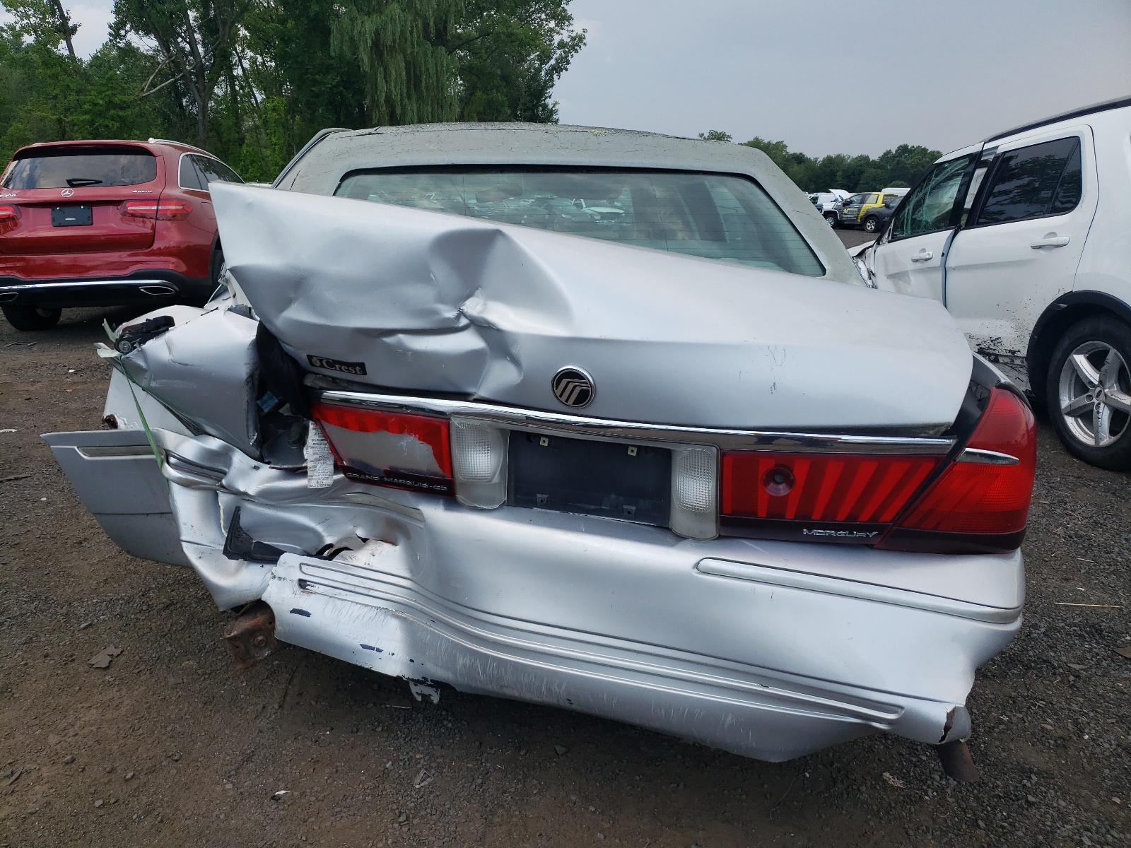 2MEFM74W62X664702 2002 Mercury Grand Marquis Gs