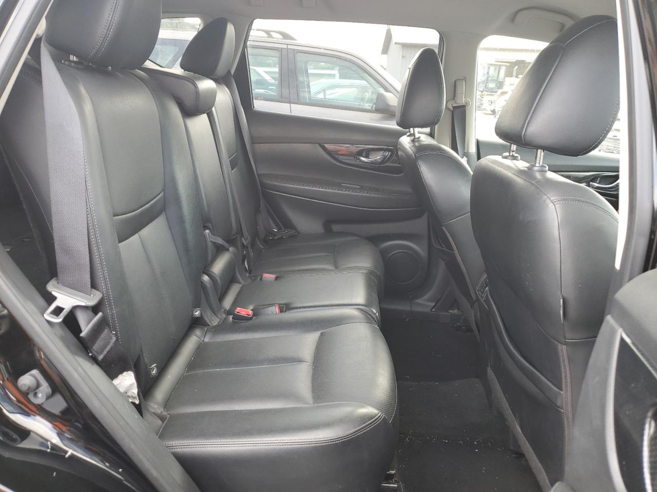 2018 Nissan Rogue S VIN: JN8AT2MV8JW326421 Lot: 64769374