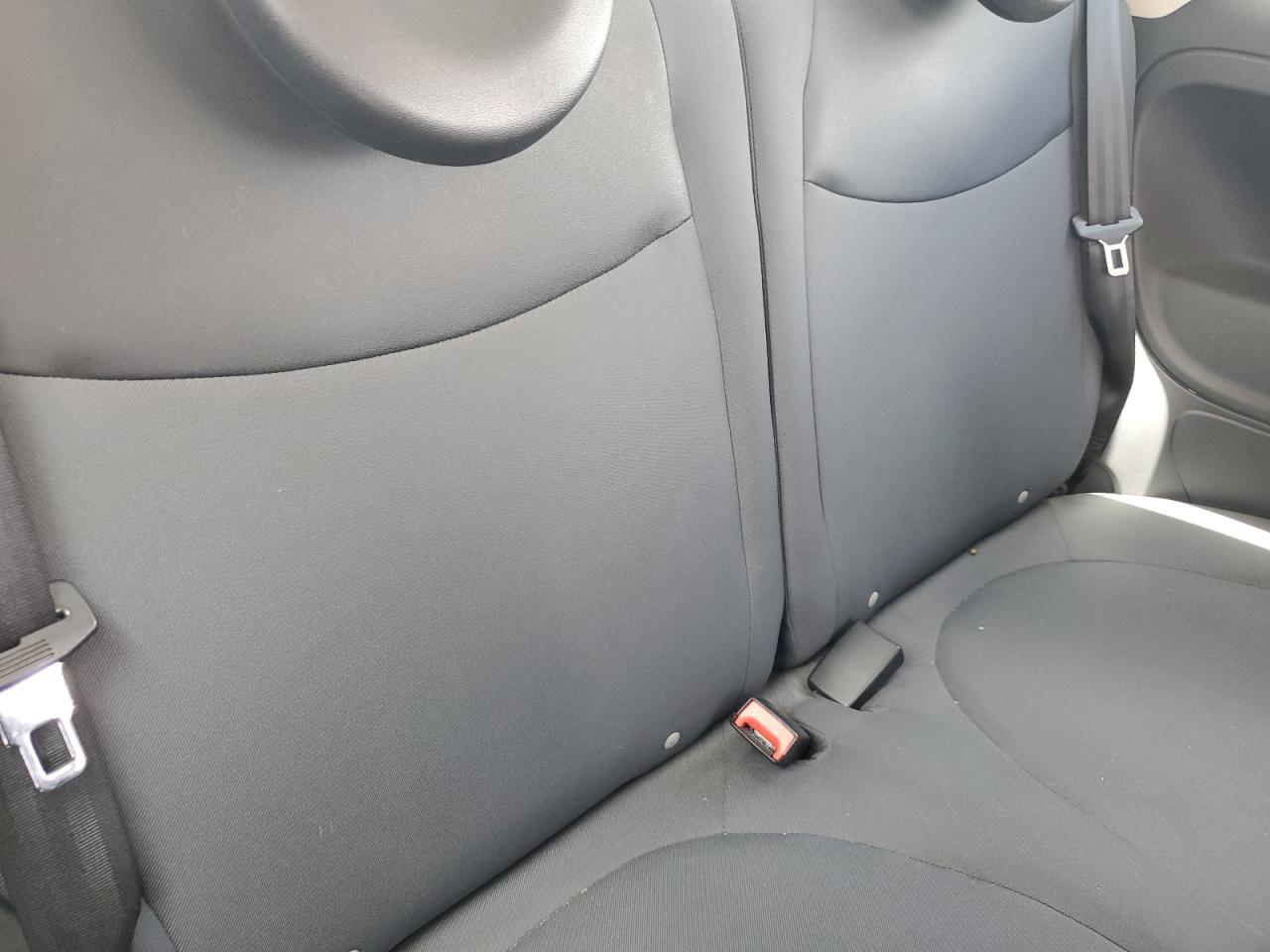 2013 Fiat 500 - Image 10