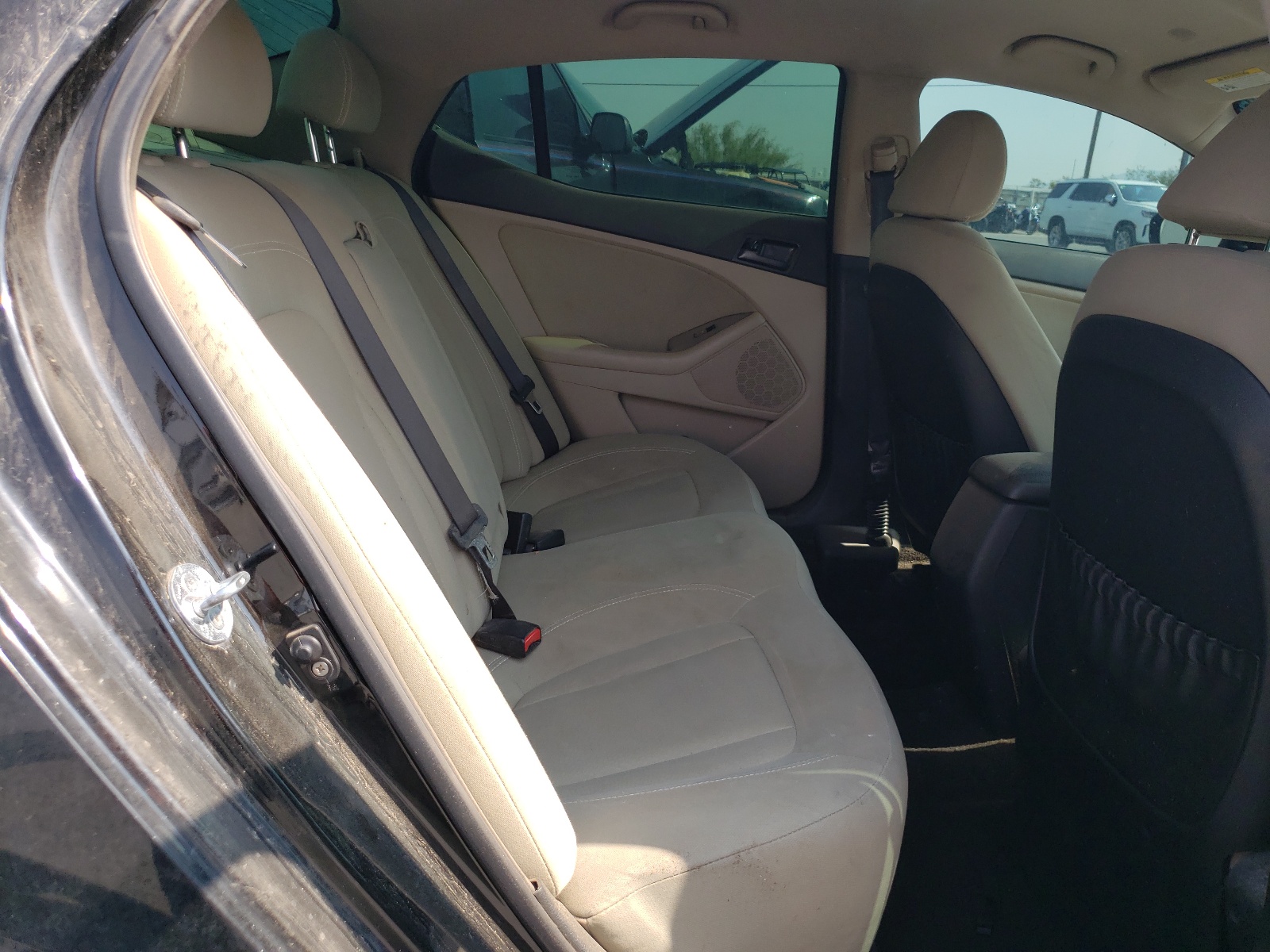 KNAGM4A73B5128676 2011 Kia Optima Lx