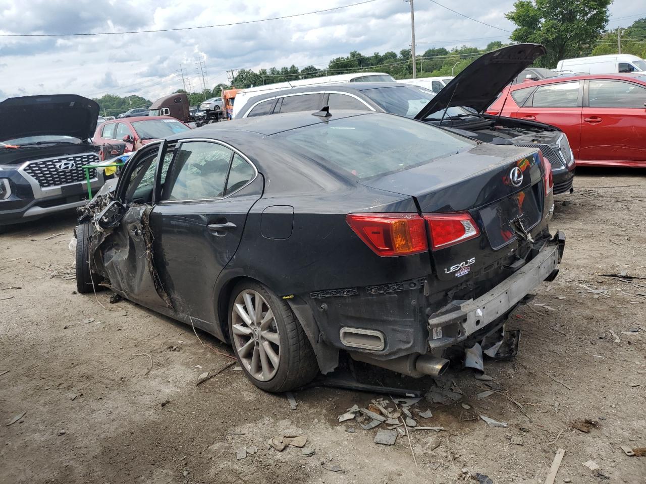 2010 Lexus IS - Image 2