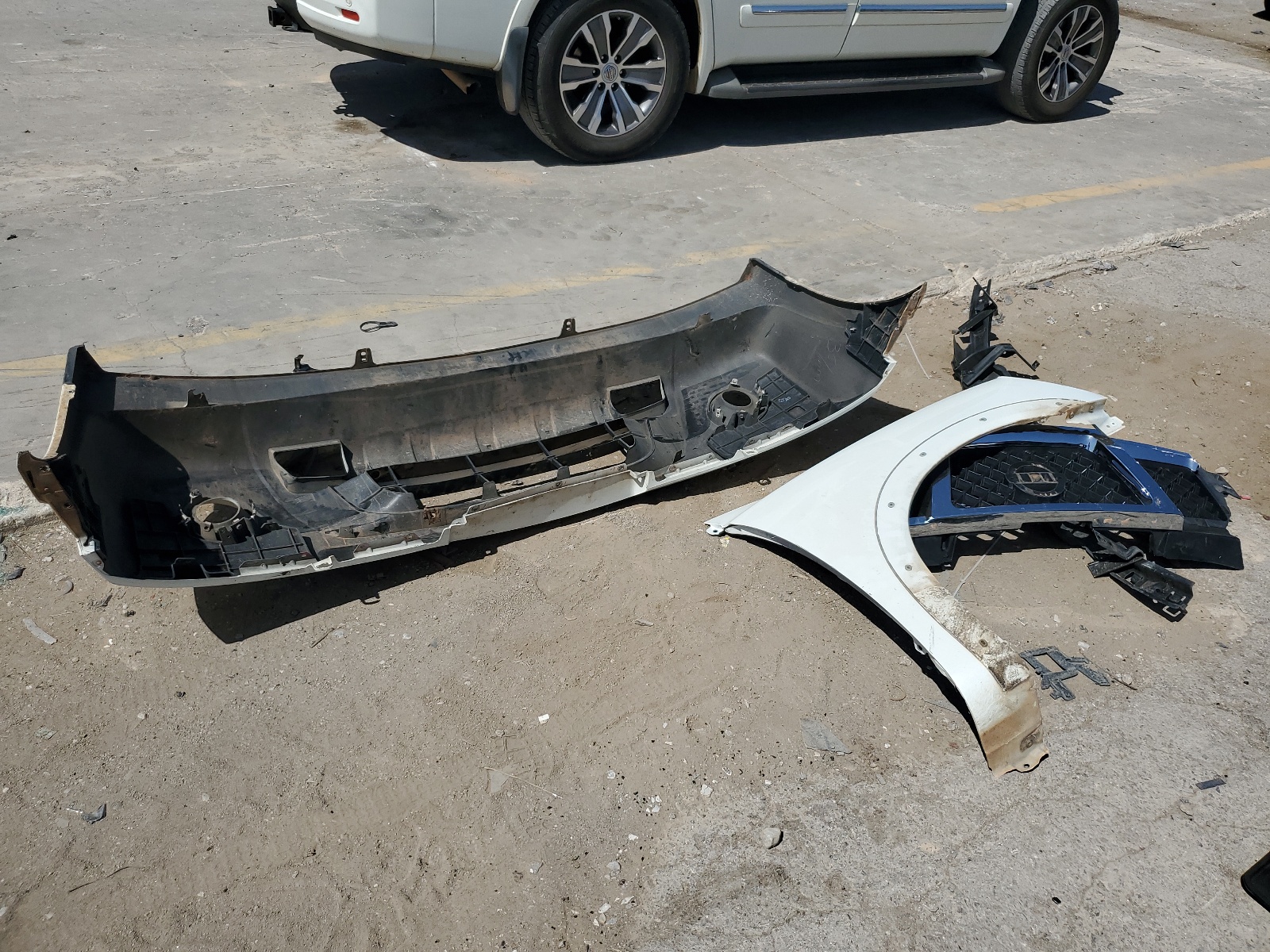 5N1BA0ND7FN622815 2015 Nissan Armada Sv