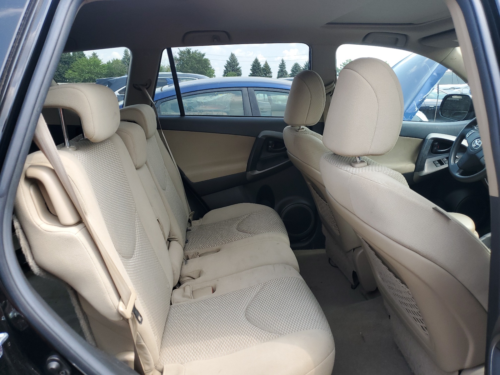 2T3BF4DV6BW083470 2011 Toyota Rav4