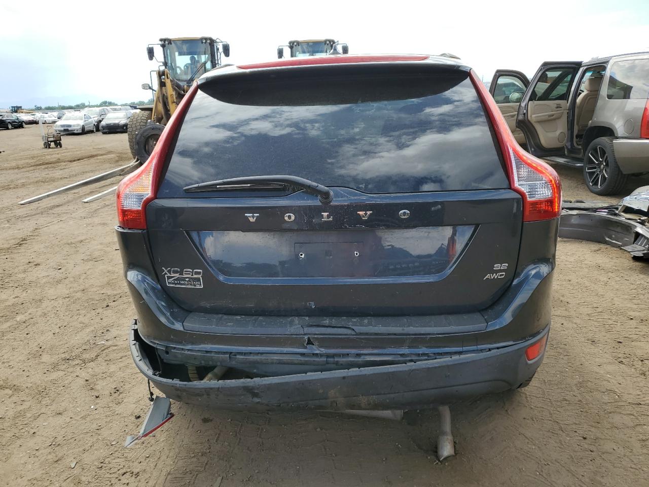 2010 Volvo Xc60 3.2 VIN: YV4982DZ4A2051671 Lot: 63558064