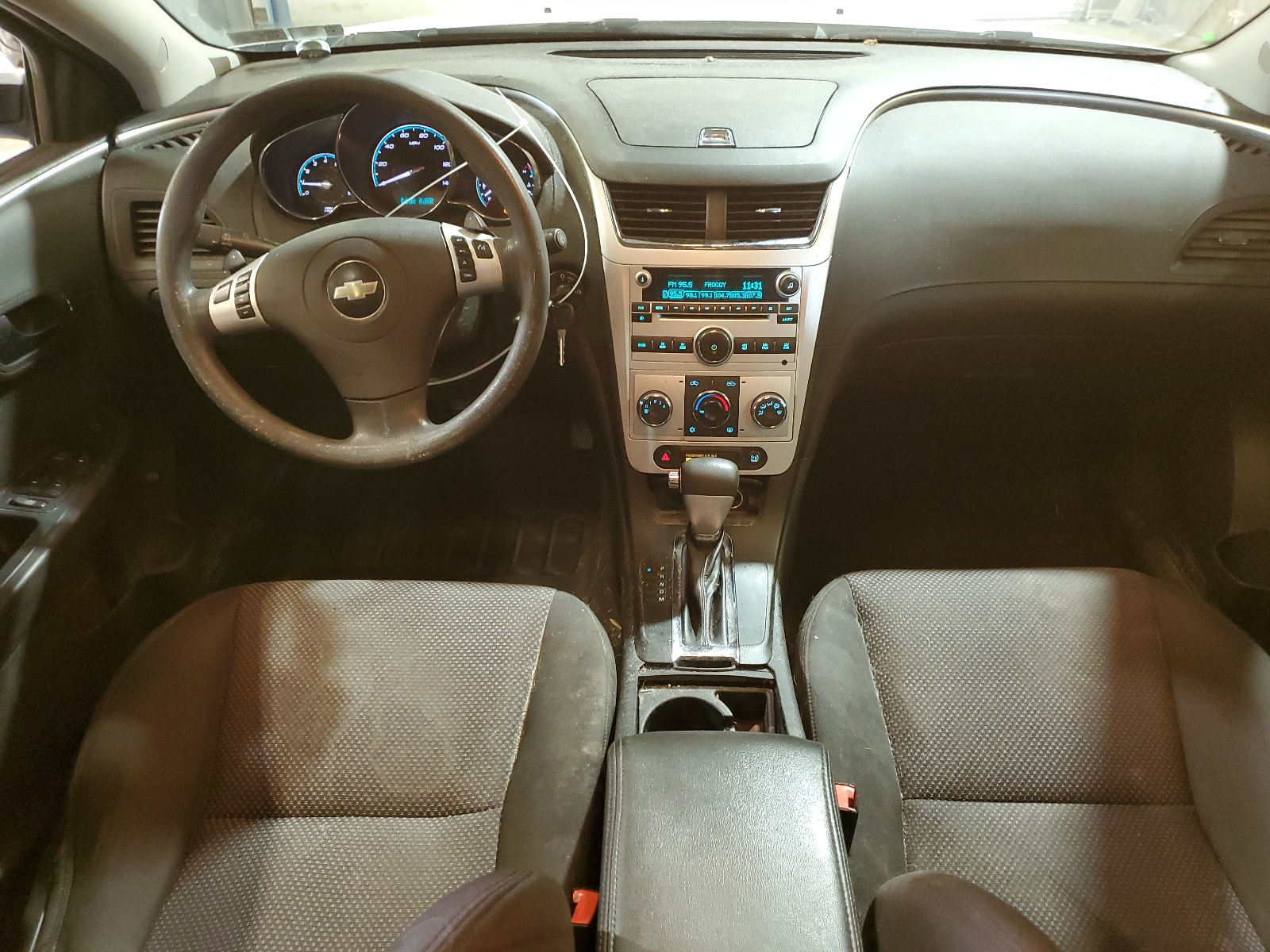 1G1ZC5E08AF198712 2010 Chevrolet Malibu 1Lt