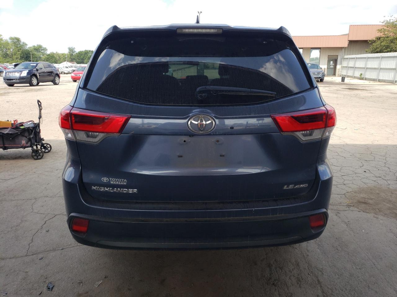 2019 Toyota Highlander Le VIN: 5TDBZRFH9KS937414 Lot: 64365134