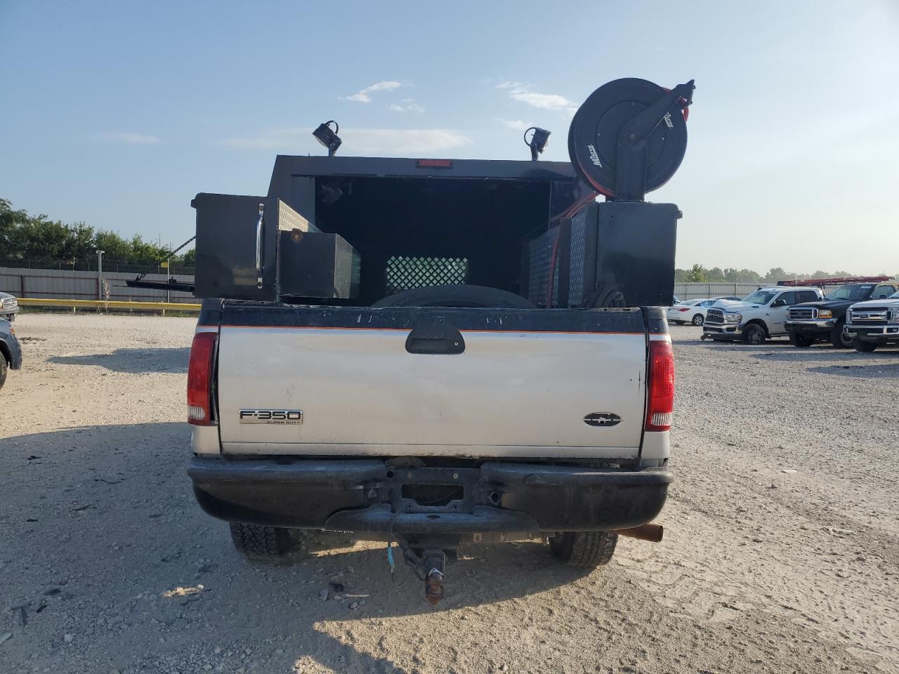 2005 Ford F350 Srw Super Duty VIN: 1FTWF31555EB93499 Lot: 63839994