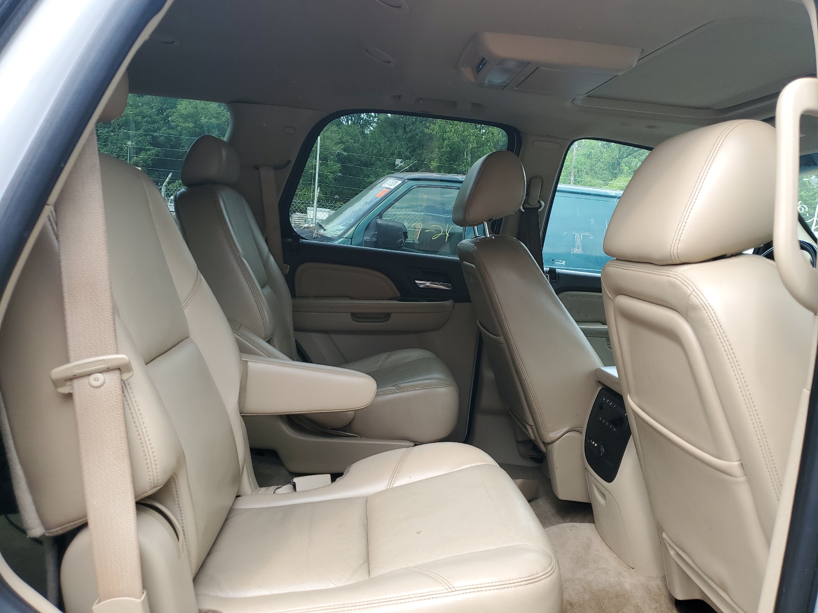 1GKUKEEF8AR221000 2010 GMC Yukon Denali