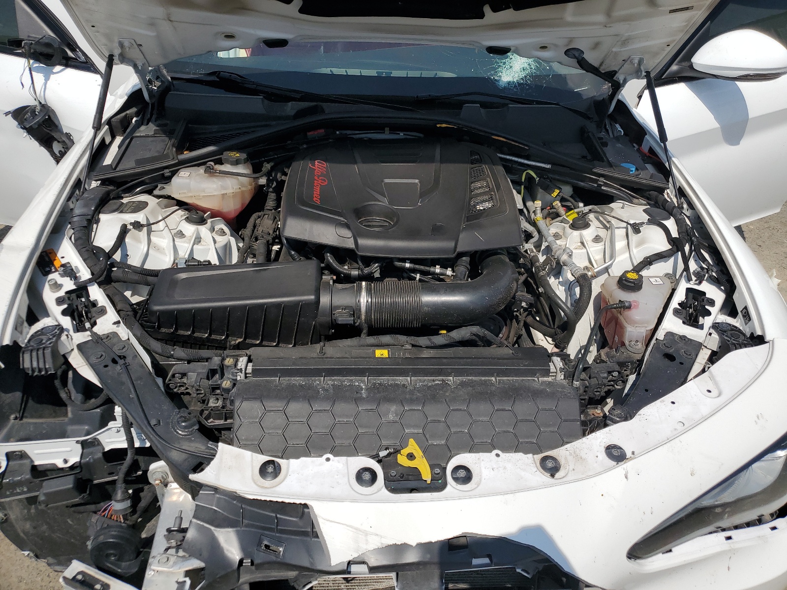 ZARFAEEN3J7591917 2018 Alfa Romeo Giulia Ti Q4