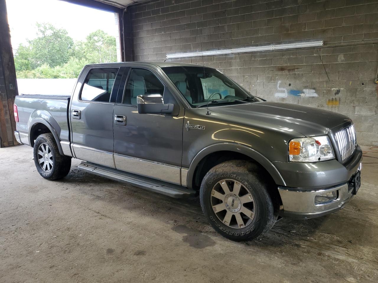 2006 Lincoln Mark Lt VIN: 5LTPW18596FJ01351 Lot: 63453964