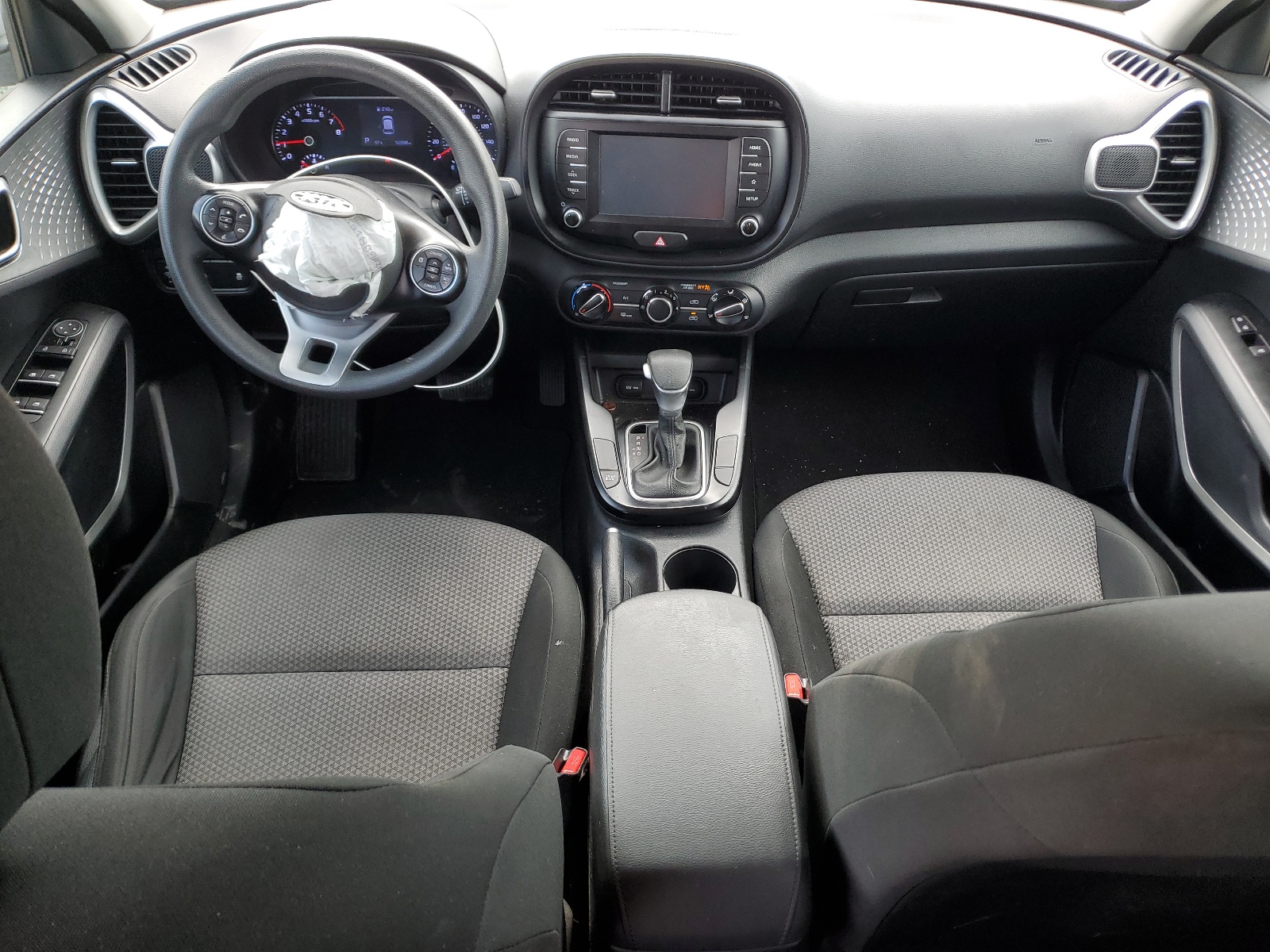 KNDJ23AUXL7098516 2020 Kia Soul Lx