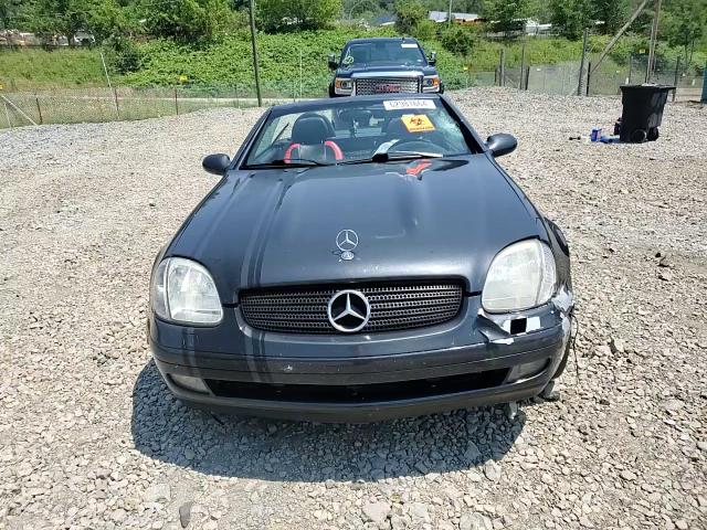 1999 Mercedes-Benz Slk 230 Kompressor VIN: WDBKK47F8XF095627 Lot: 62981664