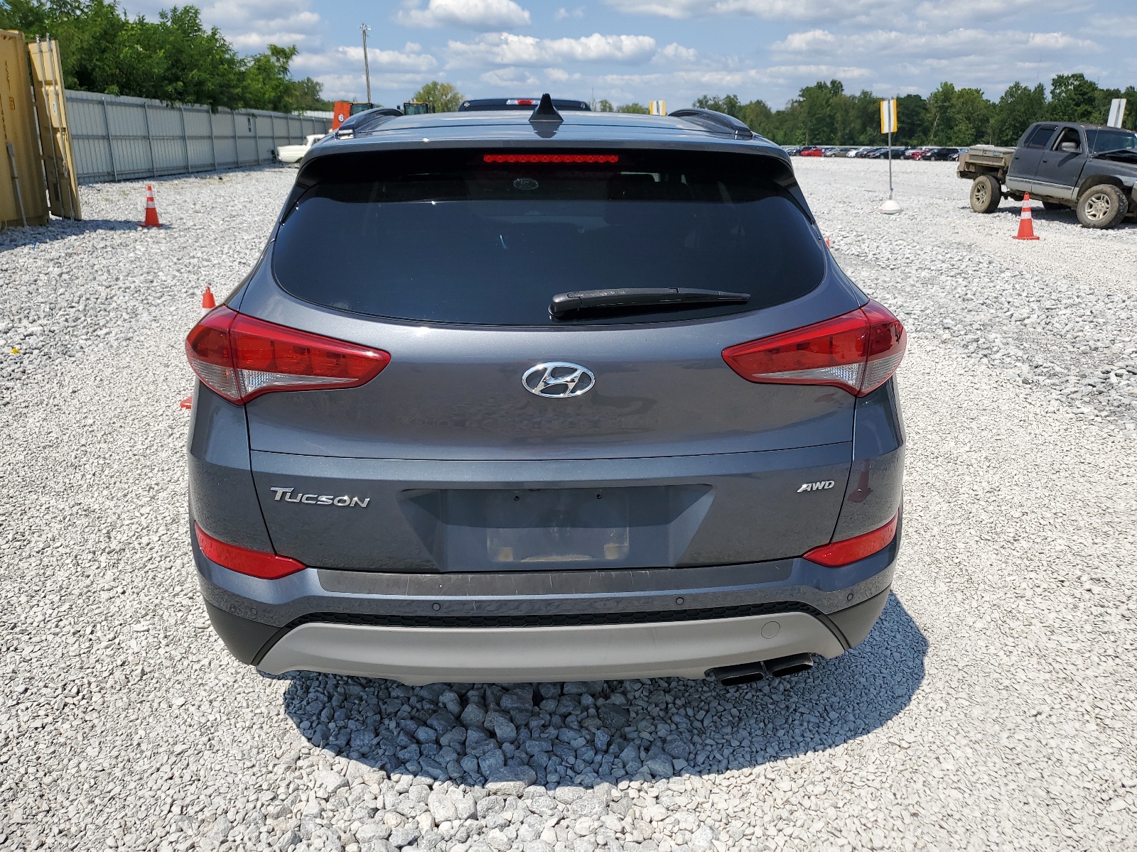 KM8J3CA28JU678000 2018 Hyundai Tucson Value