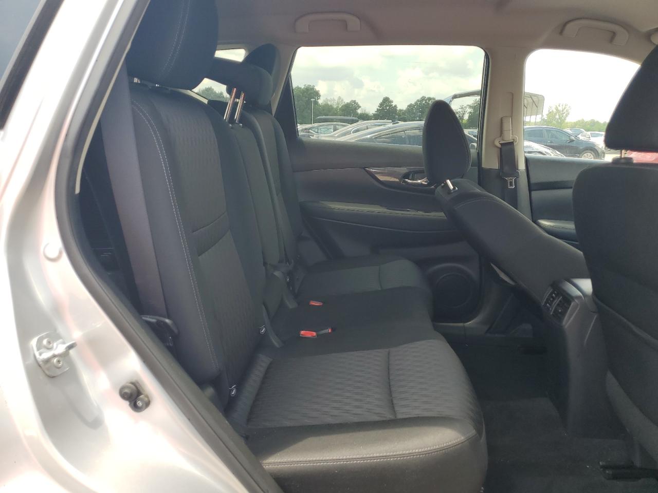 2017 Nissan Rogue S VIN: KNMAT2MV2HP533497 Lot: 64862324