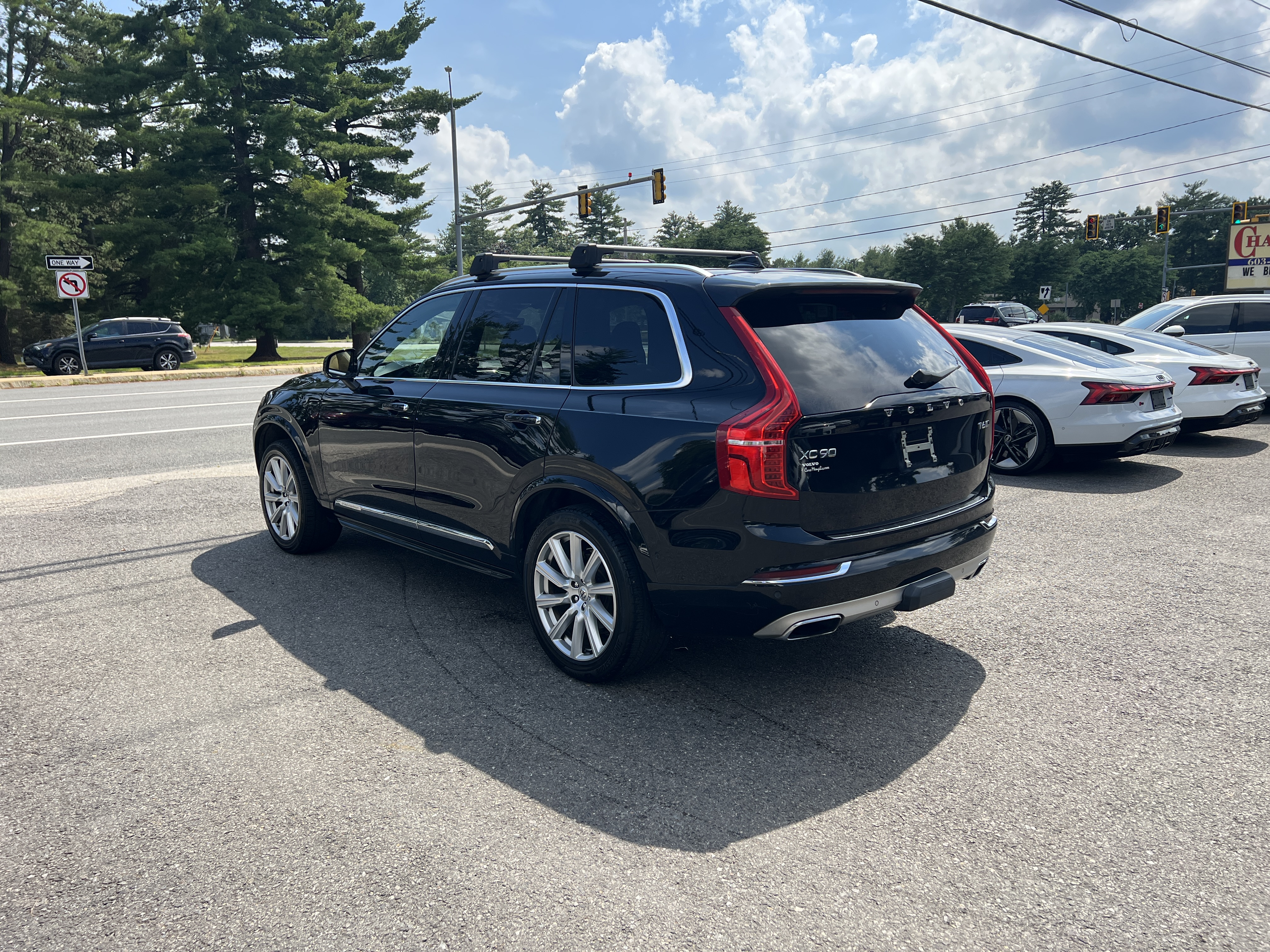 2018 Volvo Xc90 T6 vin: YV4A22PL8J1328446