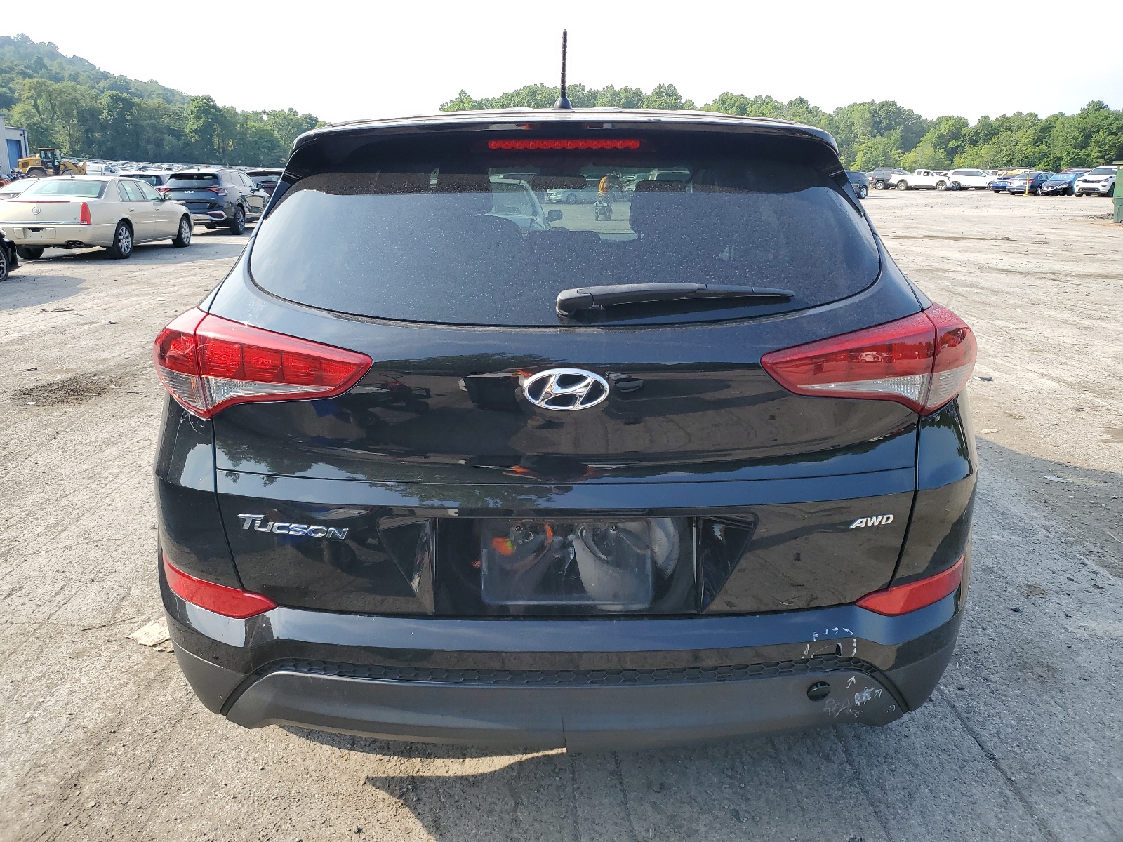 KM8J2CA41JU790058 2018 Hyundai Tucson Se