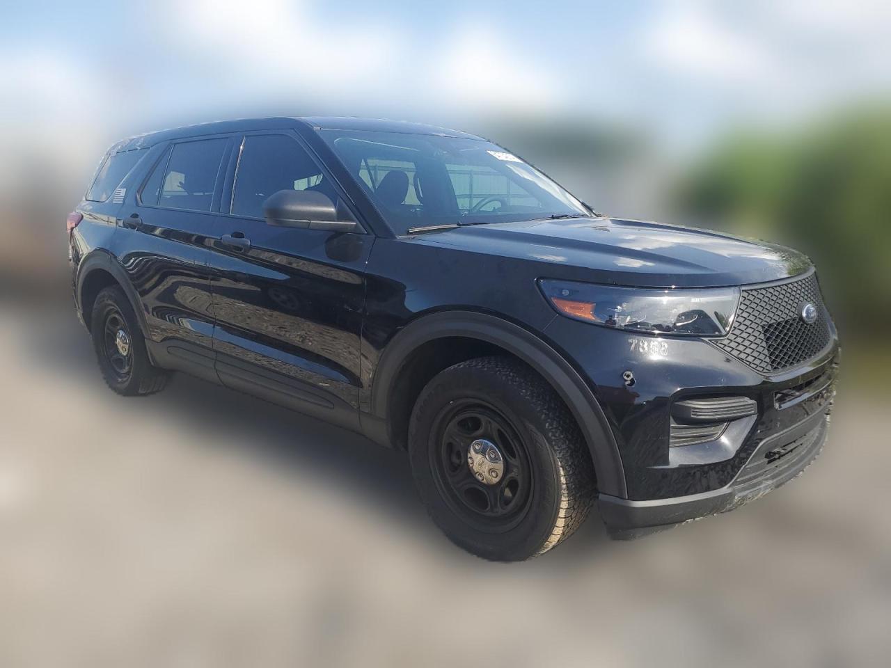 2022 Ford Explorer - Image 4
