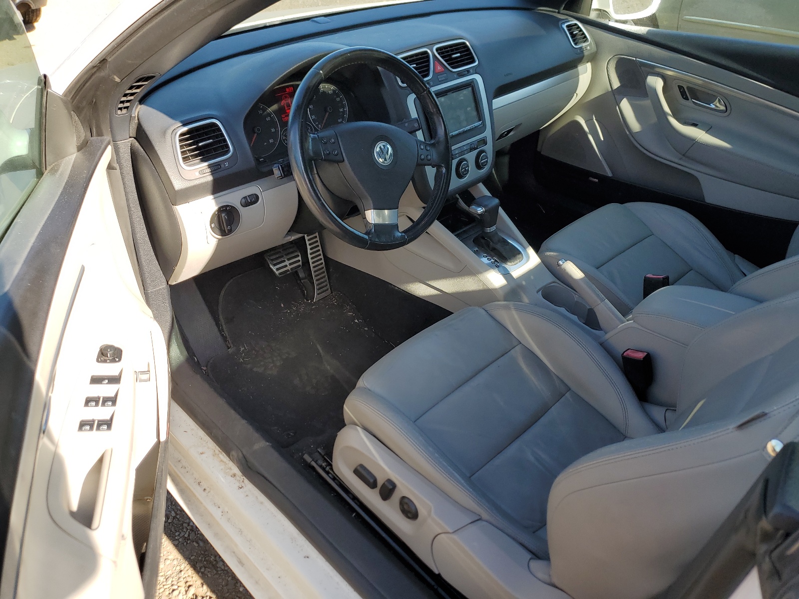 WVWDA71F37V038281 2007 Volkswagen Eos 2.0T Sport