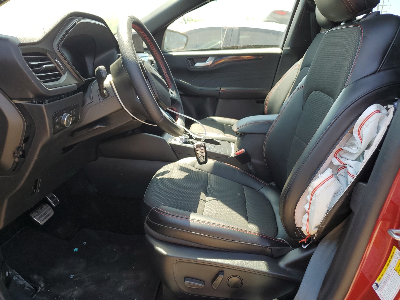 1FMCU9NZ2RUA15646 2024 Ford Escape St Line Select