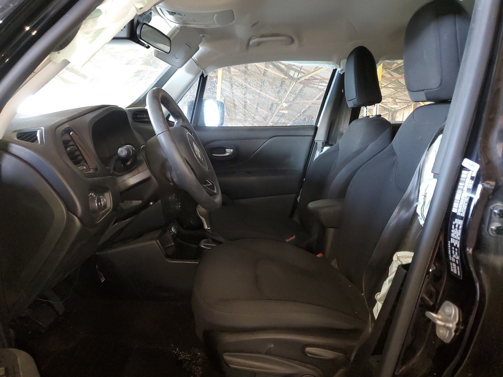 ZACNJABBXKPK87753 2019 Jeep Renegade Latitude