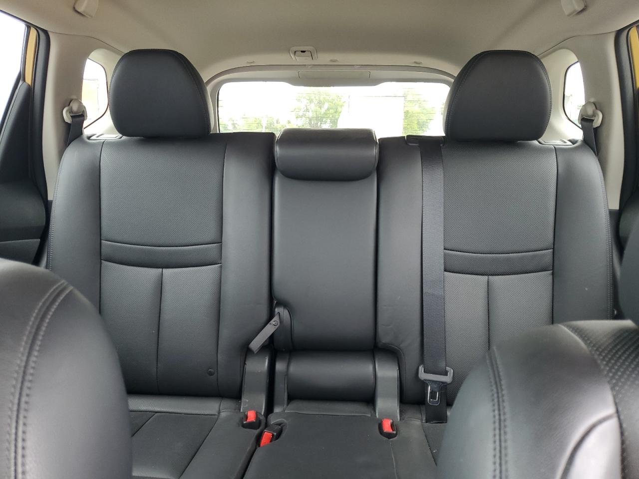 2015 Nissan Rogue S VIN: 5N1AT2MV9FC750447 Lot: 61191374