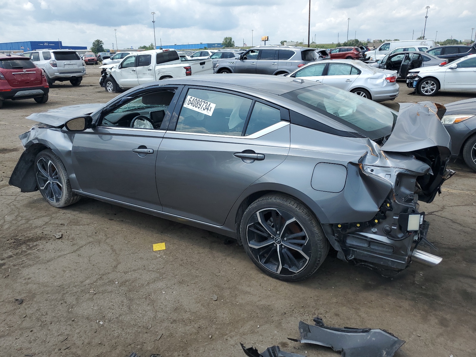 2023 Nissan Altima Sr vin: 1N4BL4CV3PN382980