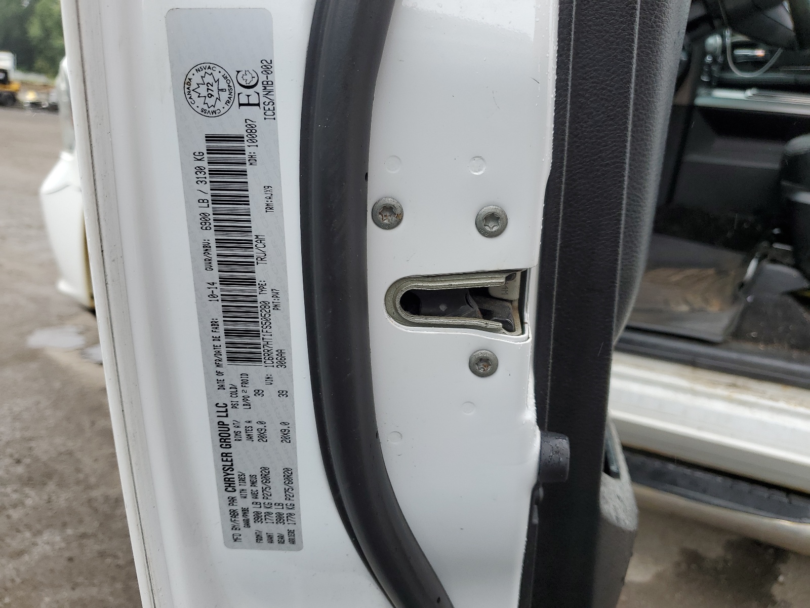 1C6RR7HT1FS505280 2015 Ram 1500 Sport