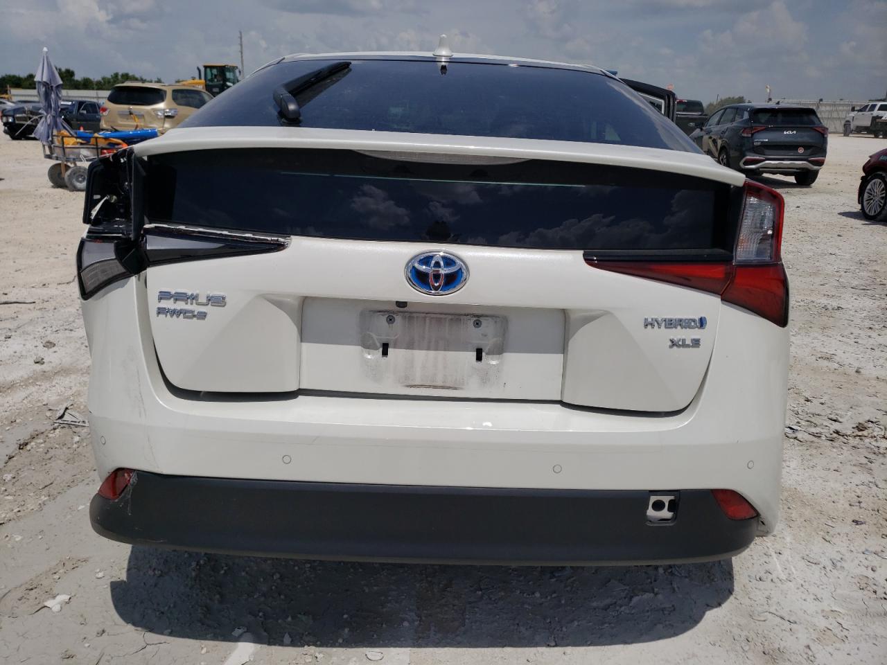 2020 Toyota Prius Le VIN: JTDL9RFU3L3015788 Lot: 65279244