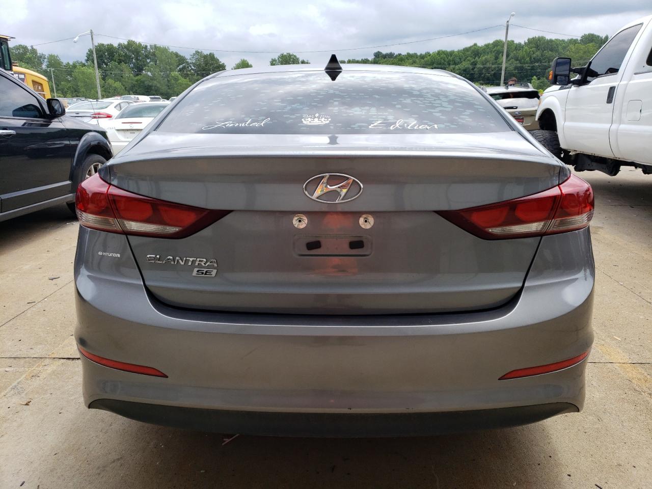 KMHD74LFXHU394675 2017 Hyundai Elantra Se