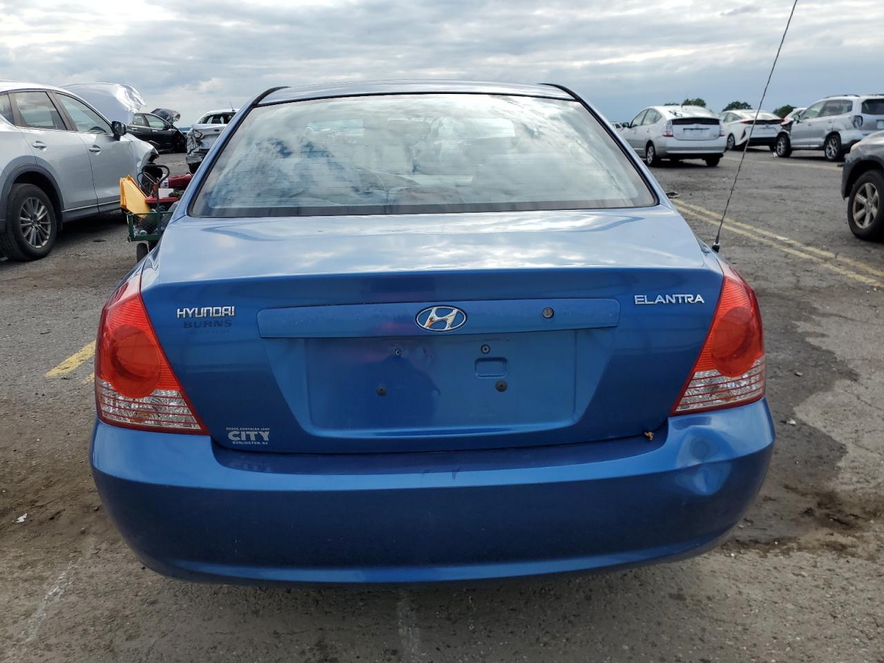 2005 Hyundai Elantra Gls VIN: KMHDN46D35U085576 Lot: 62548264