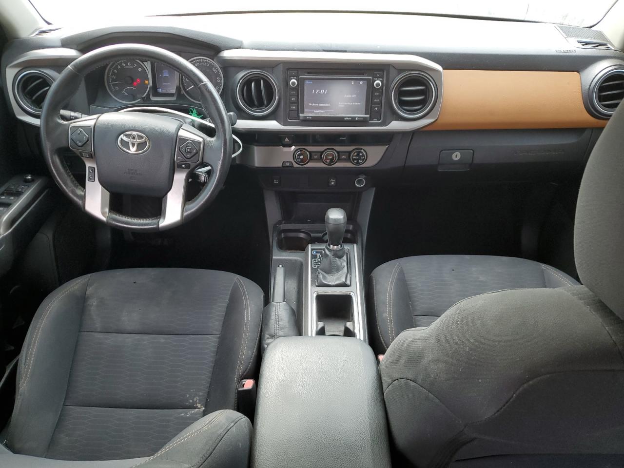 2017 Toyota Tacoma Double Cab VIN: 5TFAX5GN4HX092327 Lot: 62397014