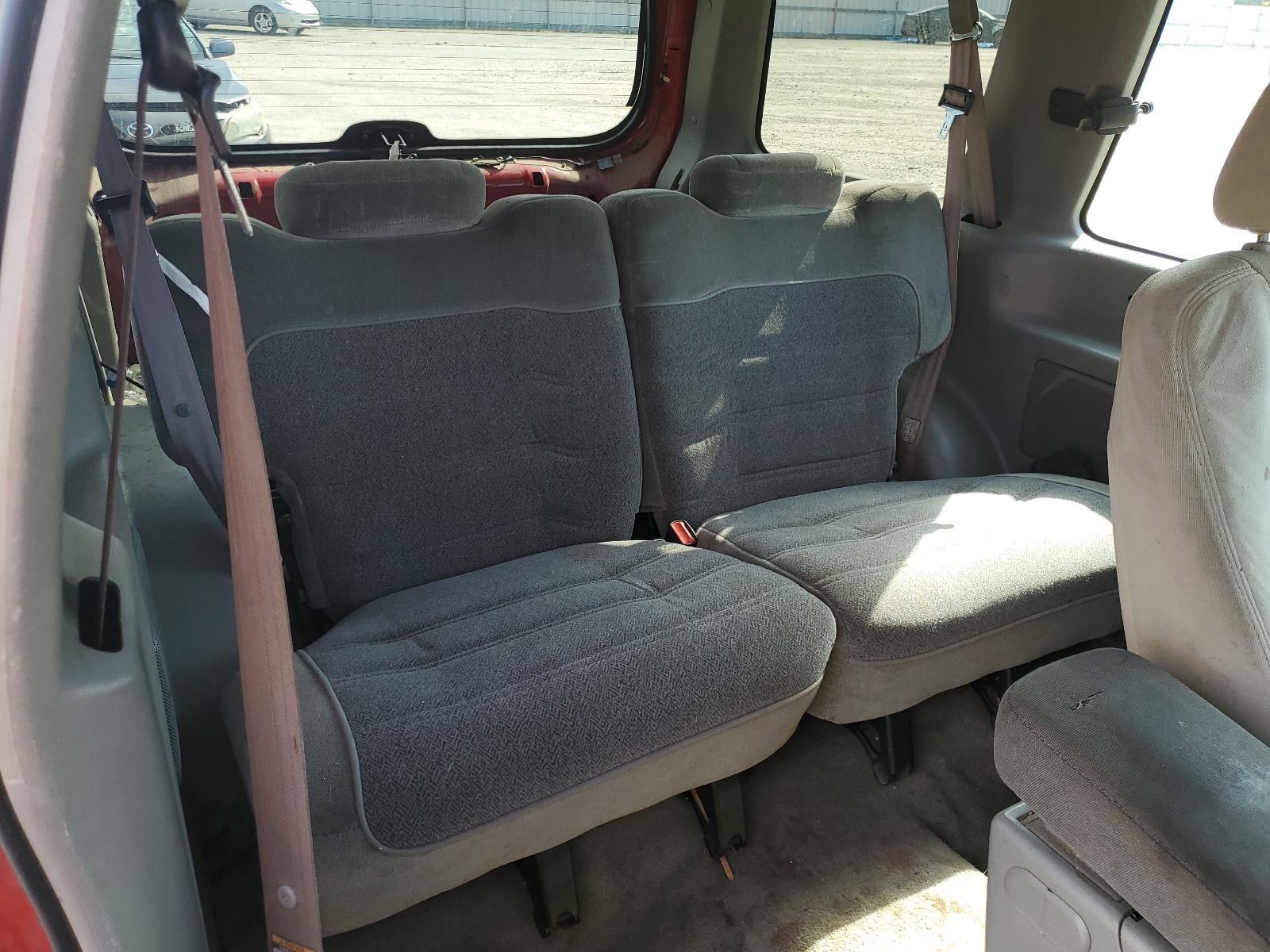 1FMYU22X8WUB90110 1998 Ford Explorer