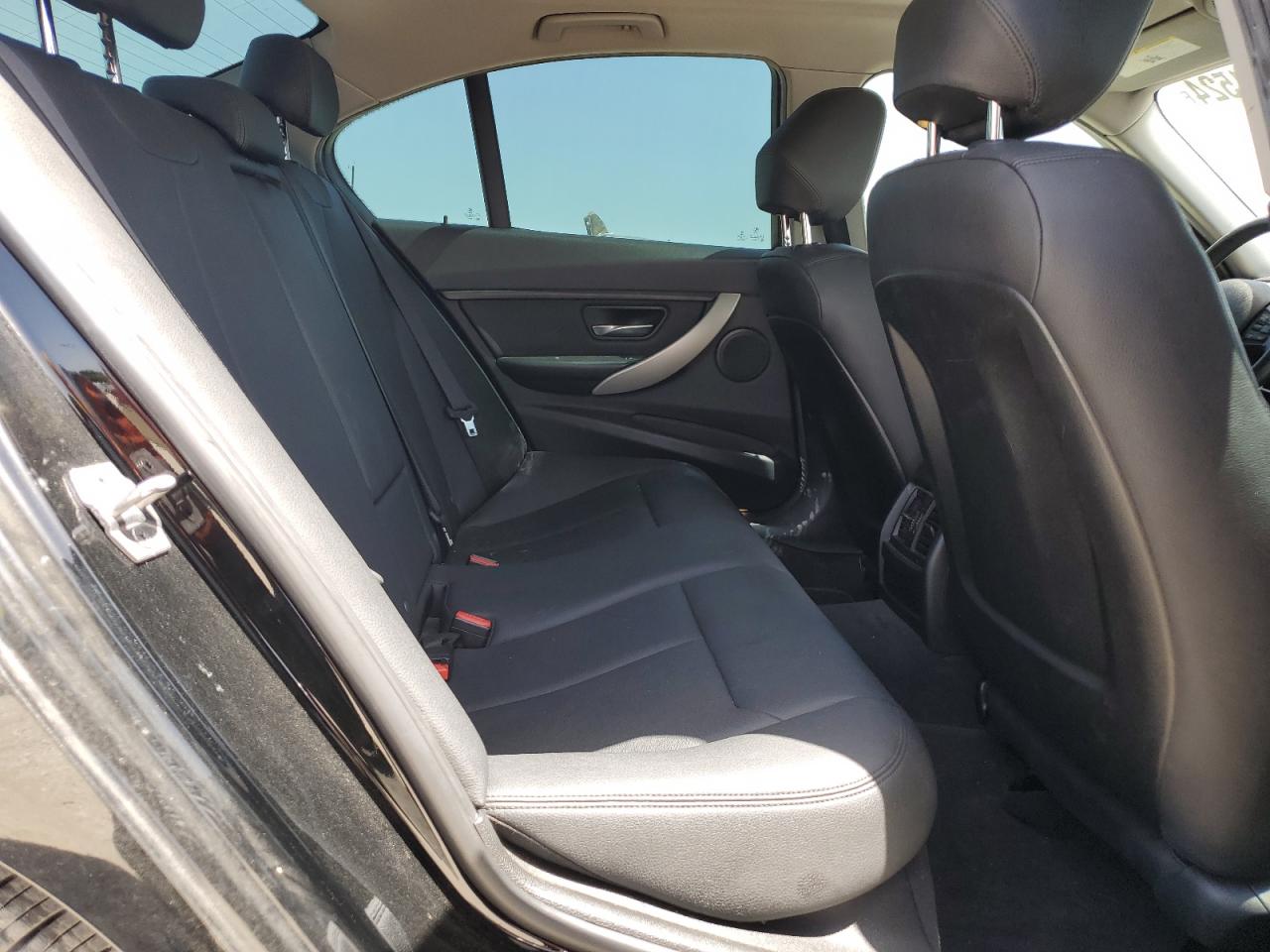 2016 BMW 320 I VIN: WBA8E1G52GNU10627 Lot: 61641524