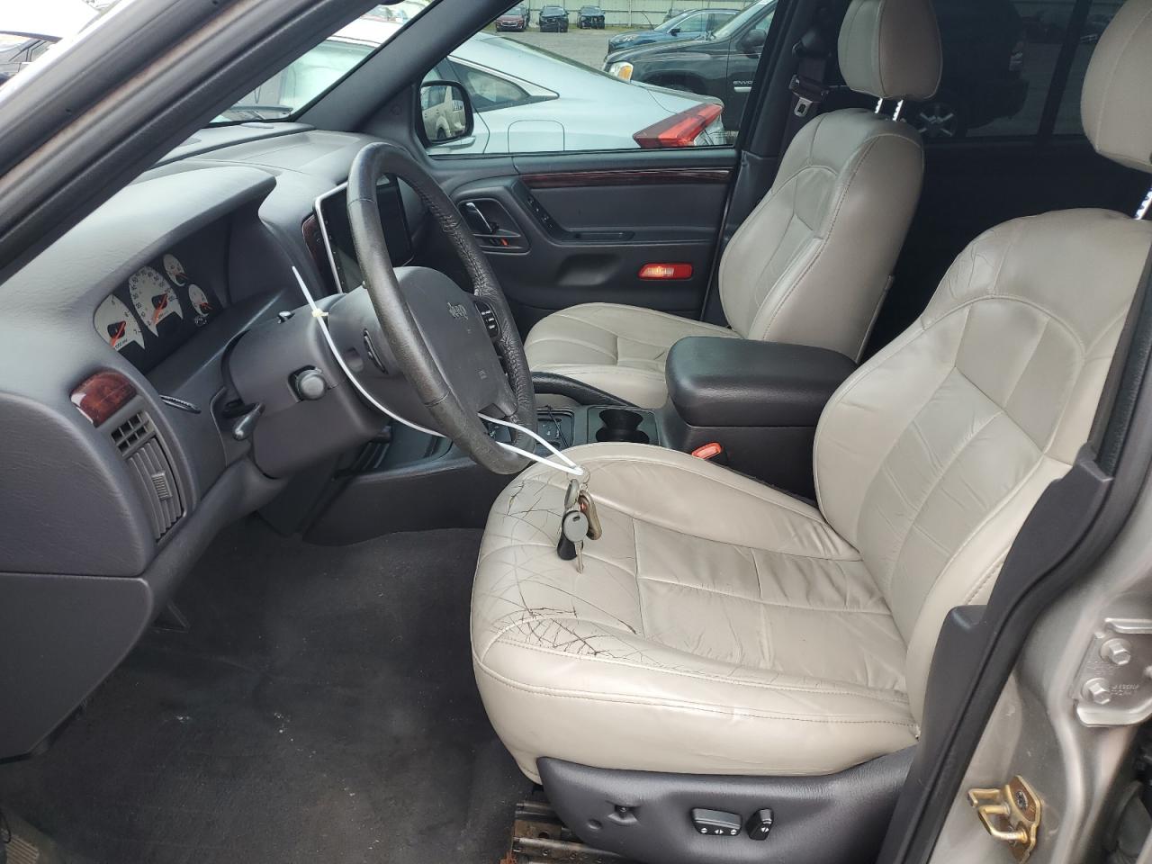 2001 Jeep Grand Cherokee Limited VIN: 1J4GW58N61C653923 Lot: 67998714