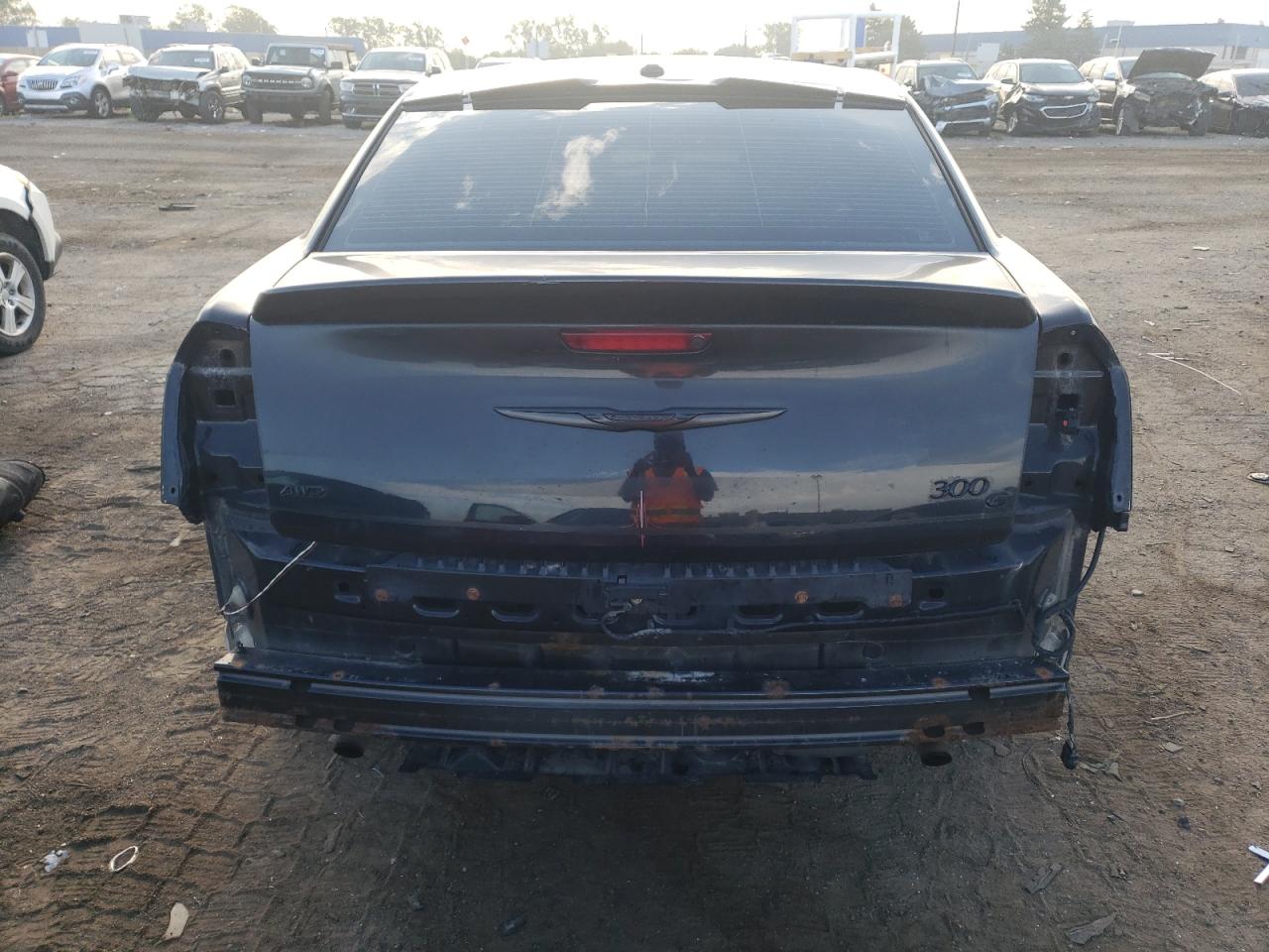 2C3CCAKG2EH100998 2014 Chrysler 300C