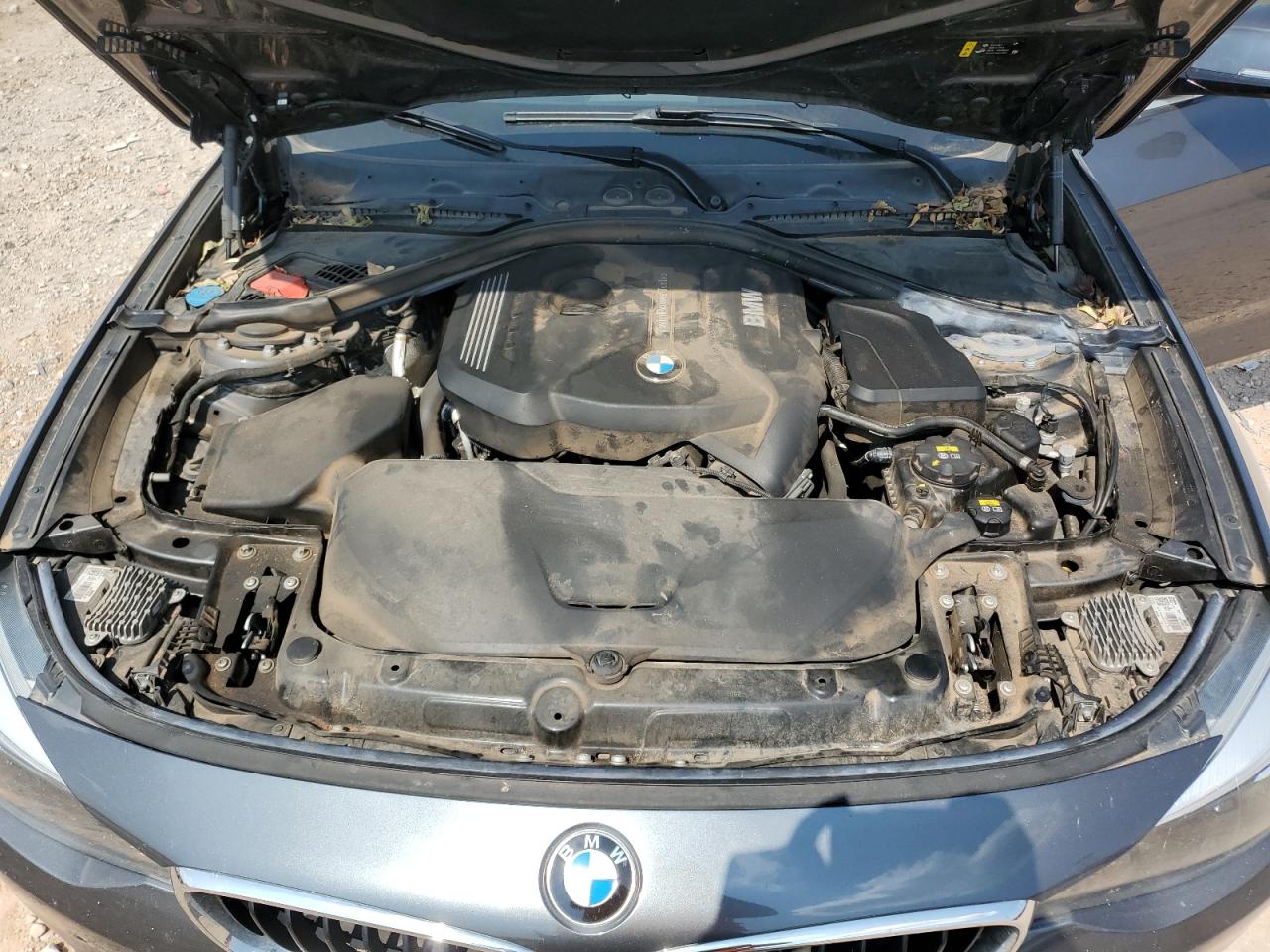 WBA8Z9C51HG453077 2017 BMW 330 Xigt