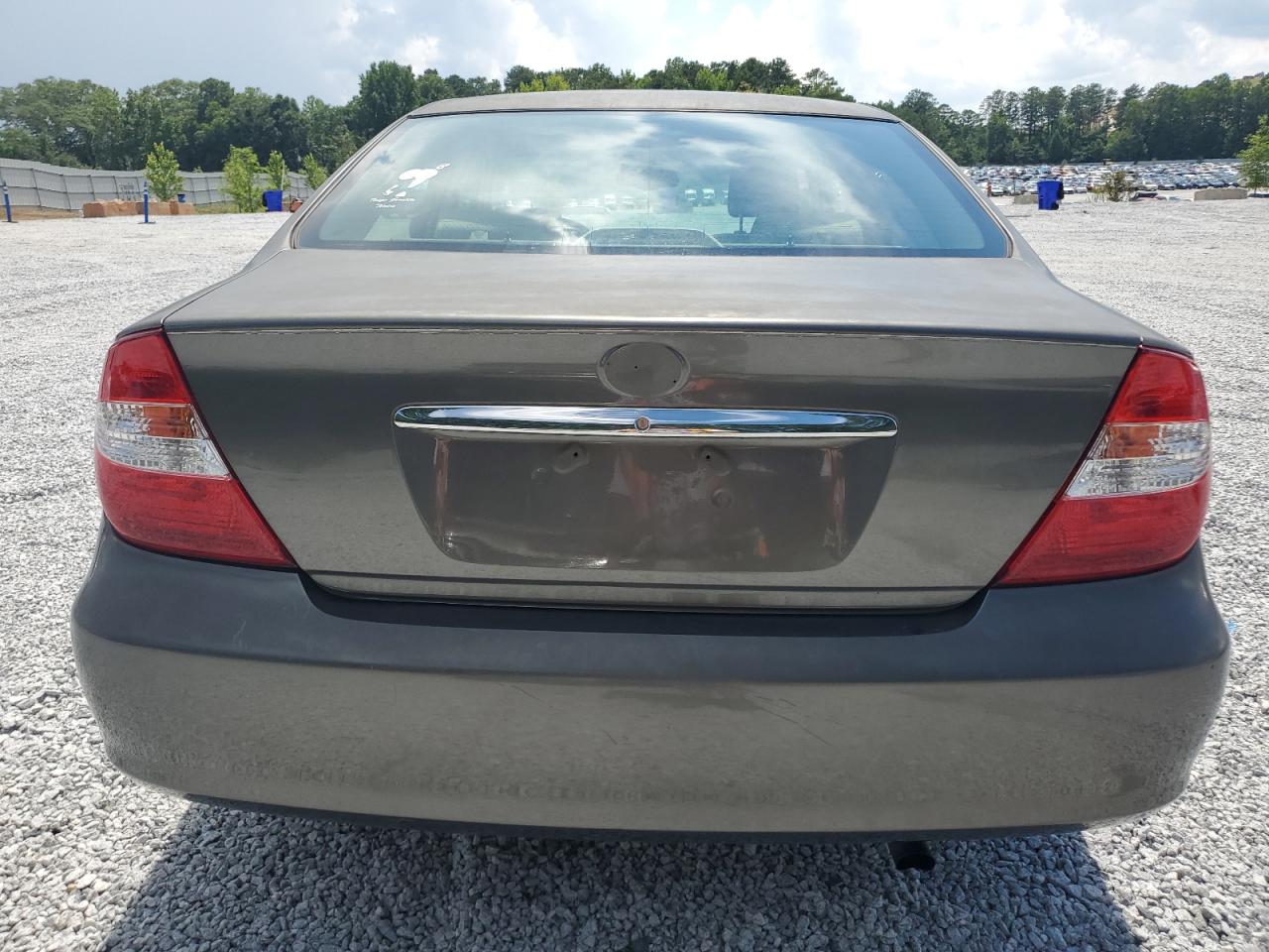 2003 Toyota Camry Le VIN: 4T1BE32KX3U701096 Lot: 61864474