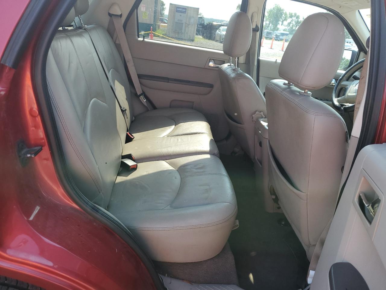 2008 Mercury Mariner VIN: 4M2CU81128KJ17158 Lot: 63033334