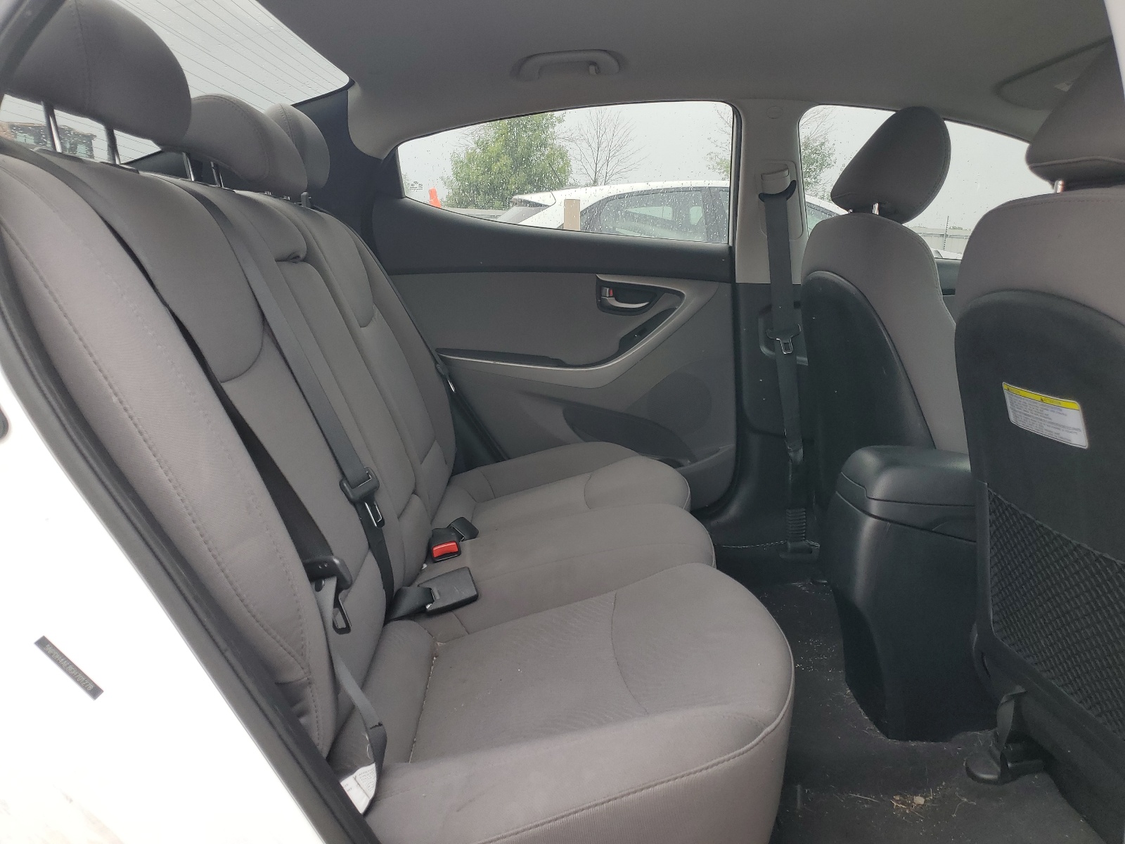 5NPDH4AE8GH701278 2016 Hyundai Elantra Se