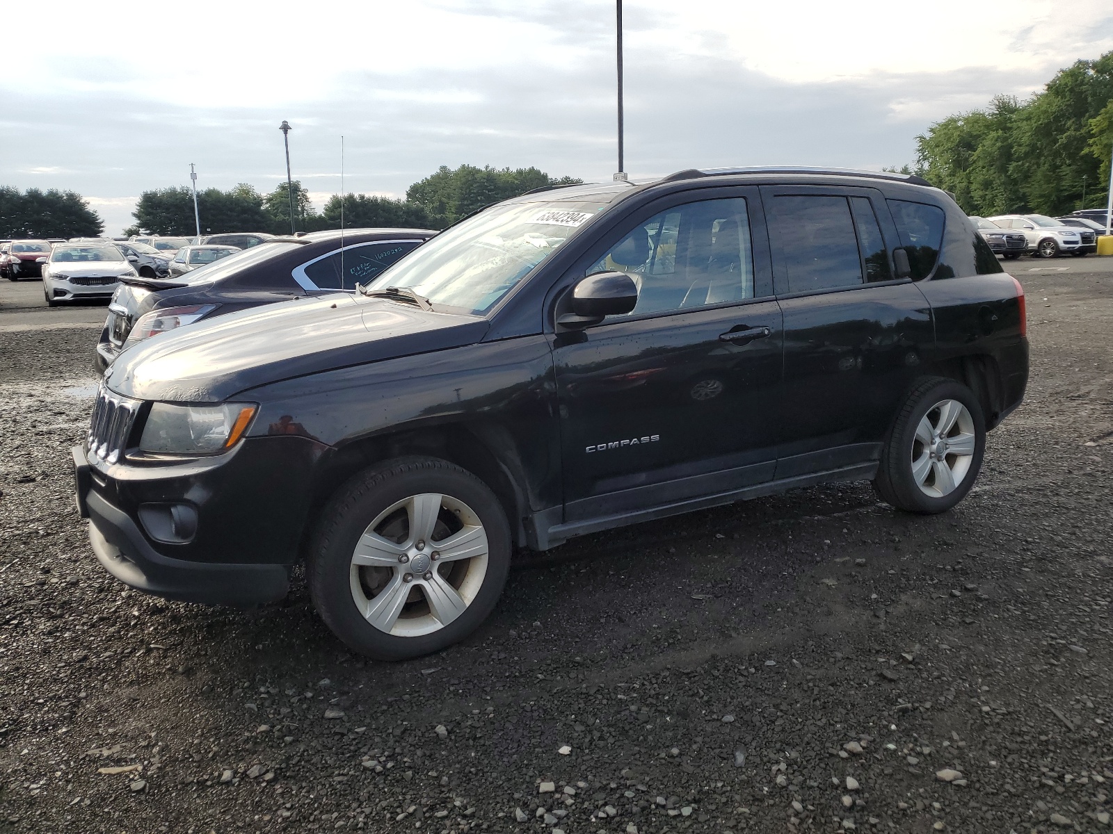 2014 Jeep Compass Latitude vin: 1C4NJDEBXED632931