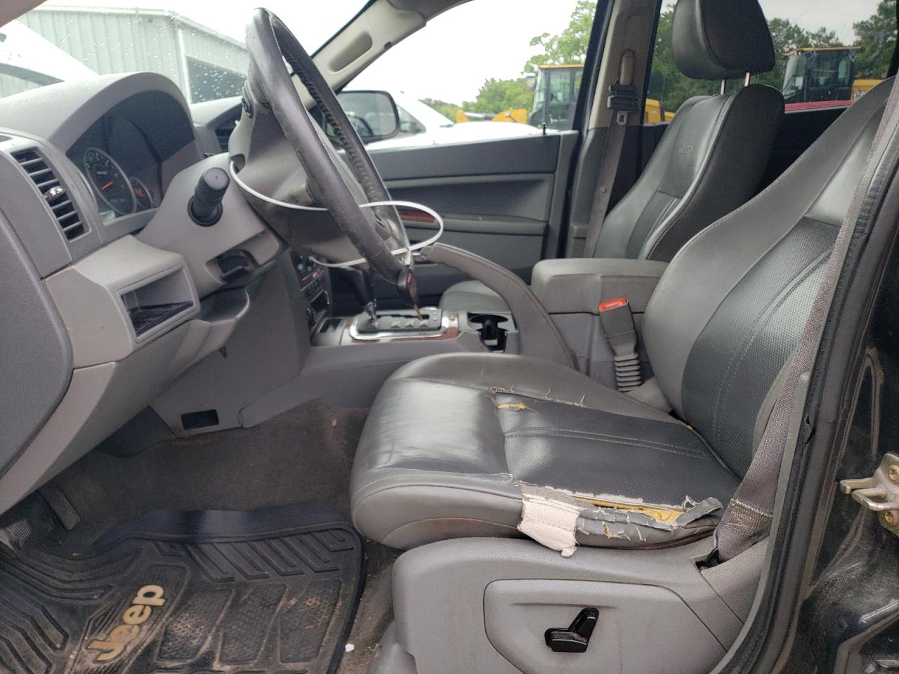 2005 Jeep Grand Cherokee Limited VIN: 1J4HR58215C520669 Lot: 61320484