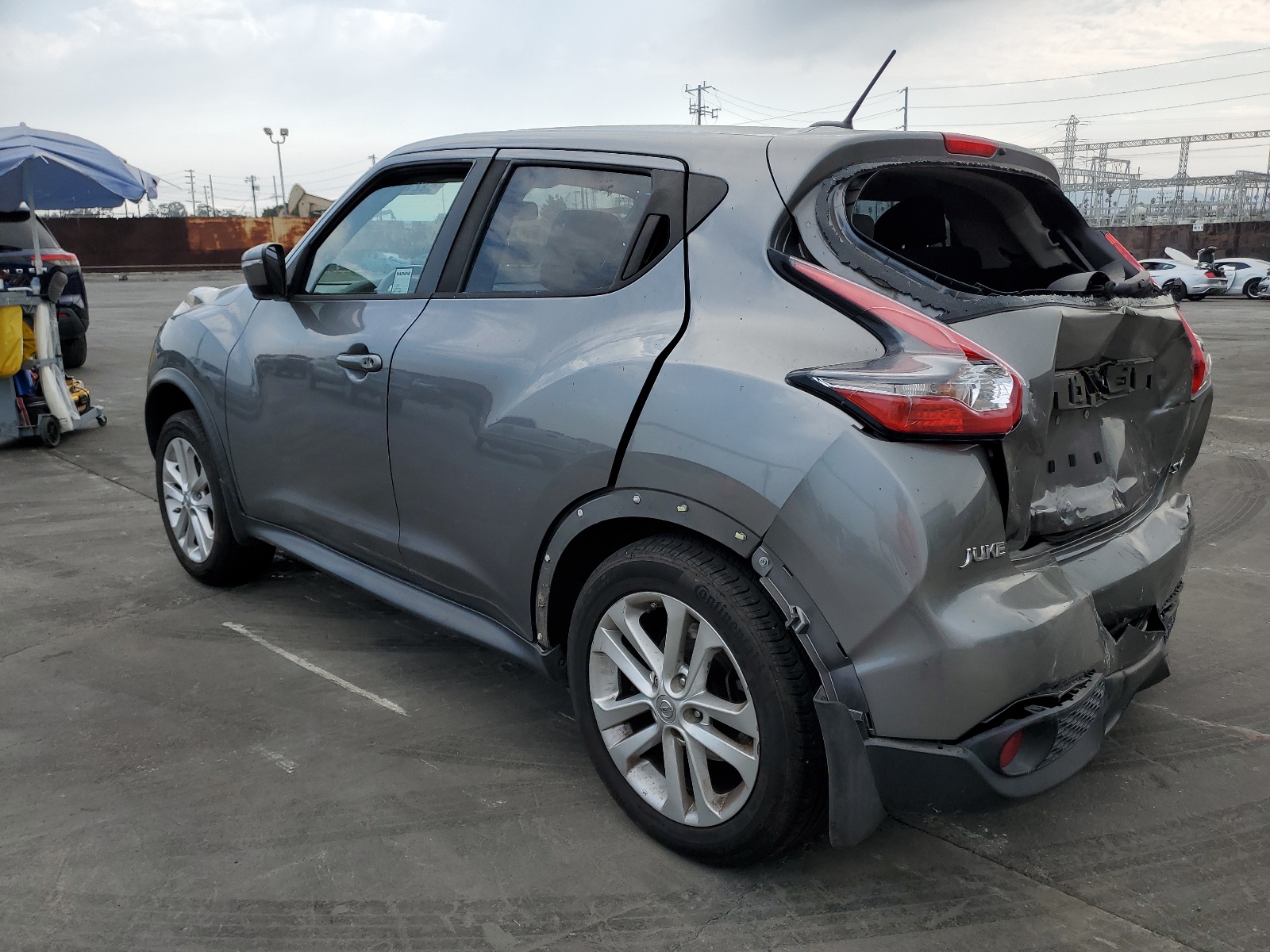 2016 Nissan Juke S vin: JN8AF5MV9GT656748