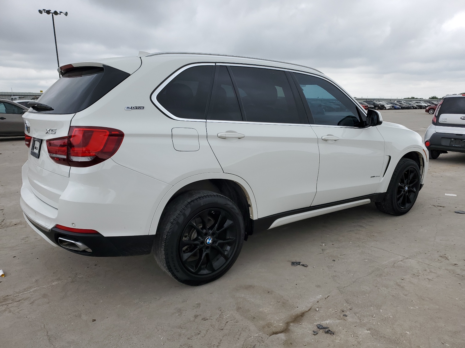 2017 BMW X5 Xdr40E vin: 5UXKT0C32H0S81122