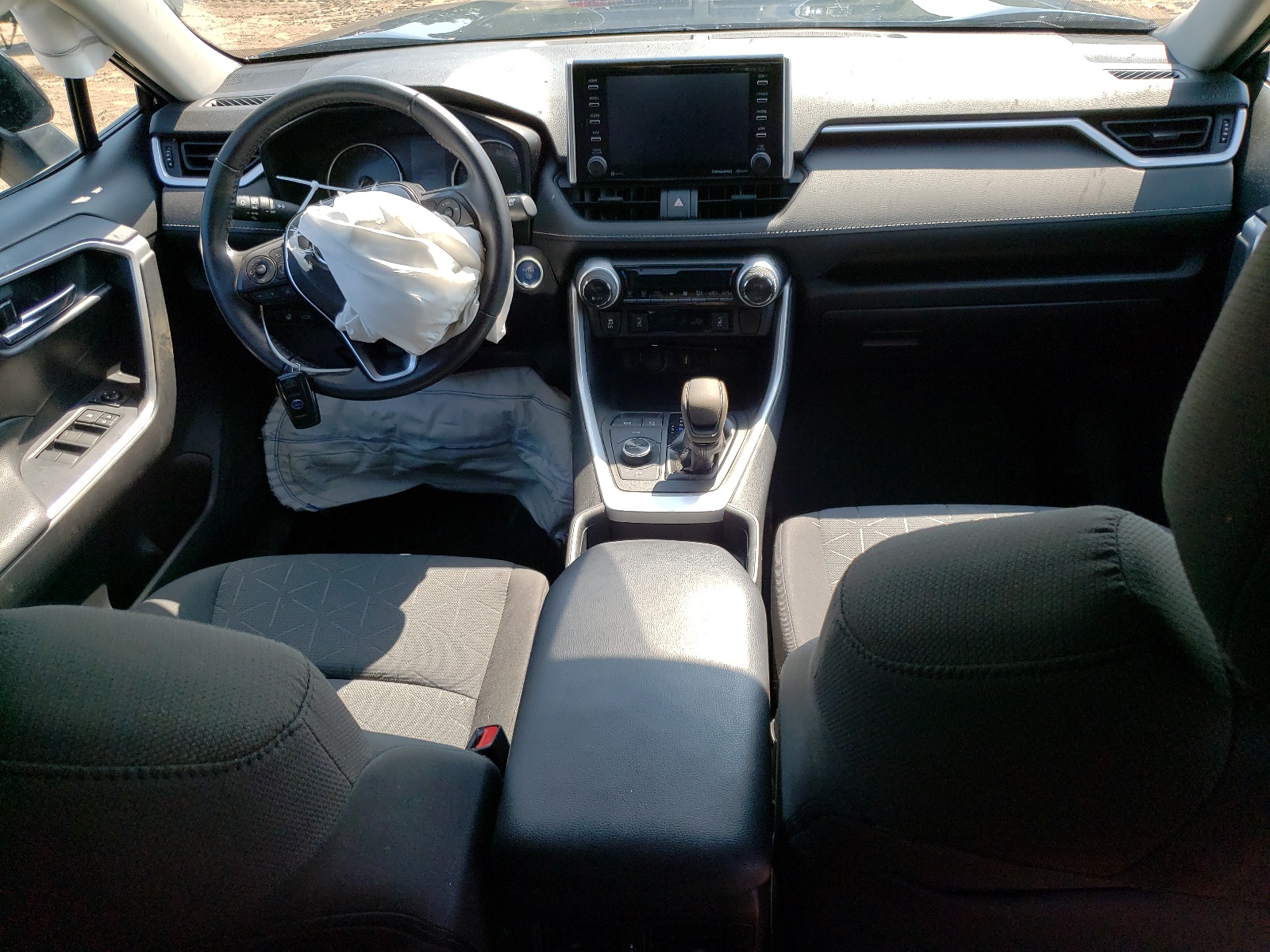 2T3RWRFVXLW051938 2020 Toyota Rav4 Xle