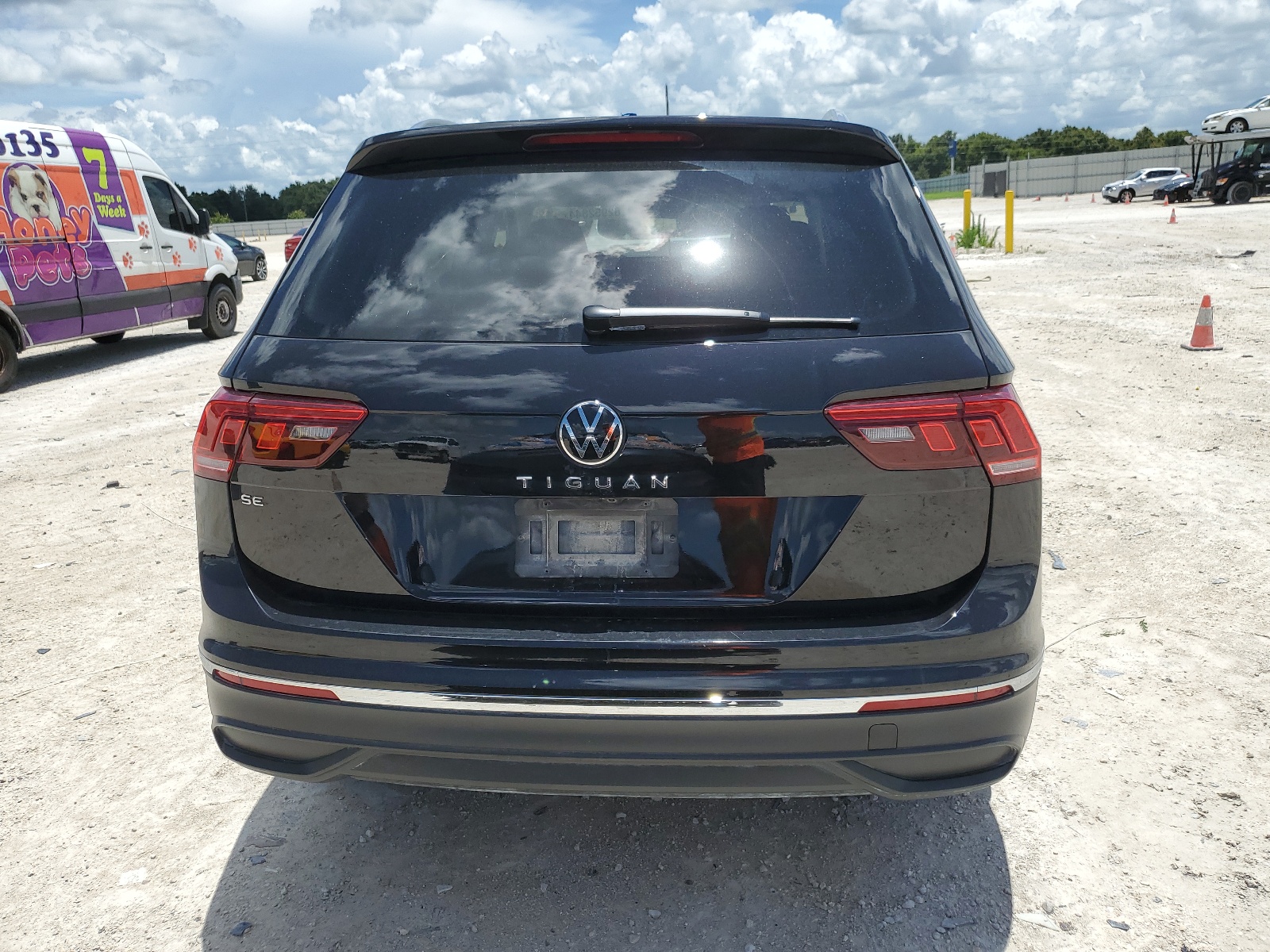 3VV3B7AXXPM119470 2023 Volkswagen Tiguan Se